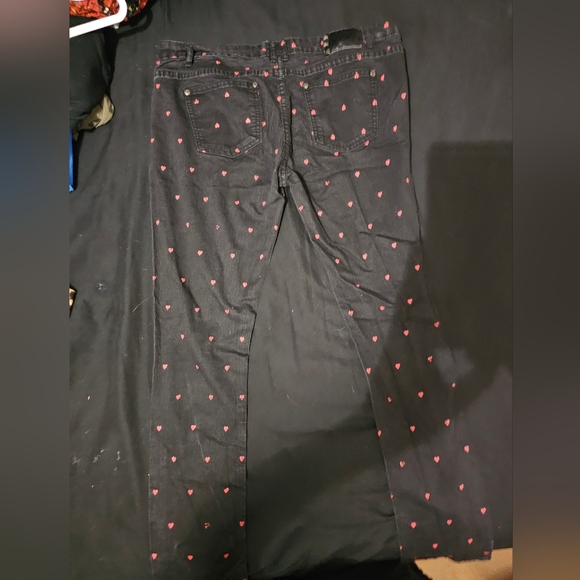 Iron Fist Brand Heart Print jeans - Picture 2 of 3